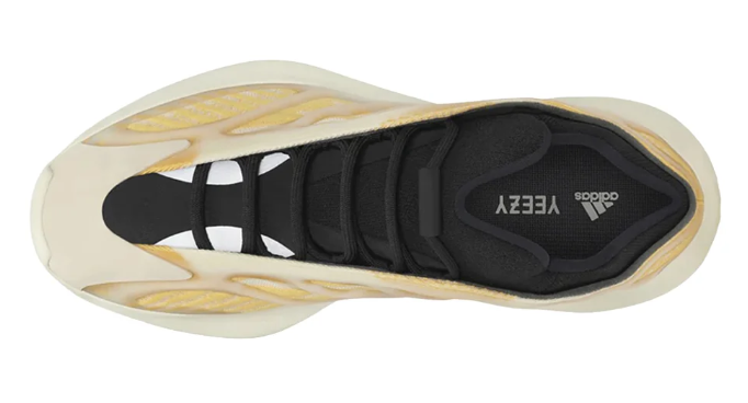 adidas Yeezy 700 V3 “Fade Carbon”